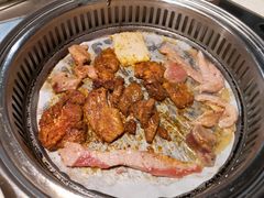 -佰烧海鲜烤肉火锅自助(世茂国际广场店)