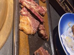 -铭牛烧肉·和牛海鲜自助(高新月牙湖店)