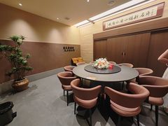 -阿瓦山寨·湘菜现炒·剁椒鱼头王(咸阳总店)