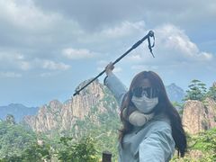 -黄山光明顶山庄