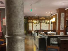 -八府香鸭·啫啫煲(华山路店)