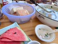 -美顺香食府鱼头老店(雪野湖店)
