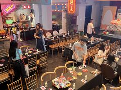 -里堂派对·独栋团建聚会小院轰趴馆(三圣乡店)