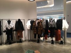 -URBAN REVIVO(西安Momopark店)
