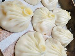 蟹粉小笼包-馋三尺蟹粉小笼(人民广场店)