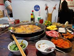 -四小区火锅·巷子里的重庆火锅(花照壁店)