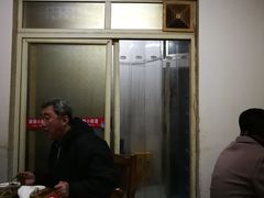 -勇猛子川菜馆(新军路店)