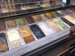 -Inside Scoop Suria KLCC