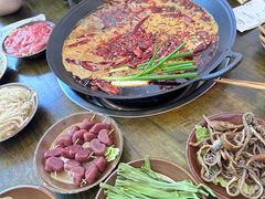 -黄潇洒老火锅(九眼桥宏济巷店)
