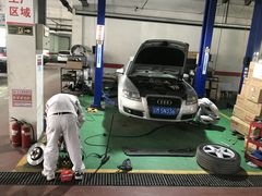 -畅通航行汽车钣金喷漆 无痕修复·局部喷漆