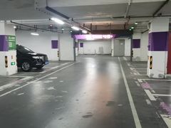 -悠方地下停车场