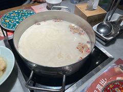 -尚尚仙·酸汤猪手·猪肚鸡火锅(华联万柳购物中心店)