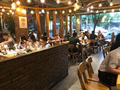 大堂-聚点串吧·北京烧烤(赵登禹路店)