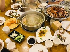 酸萝卜鸭架汤-守柴炉烤鸭(中海国际店)