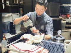 -UNI UNI(环亚凯瑟琳店)