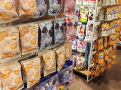 -名创优品(万达广场河东店)