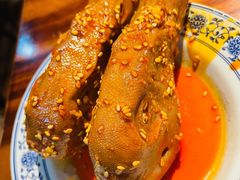 -爆炸头阿姨小四川正宗川味小吃(无任何分店)