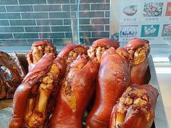 -老鼎万春卤菜(五代传承创始老店)