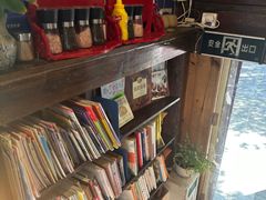 -蓝壁虎咖啡酒馆