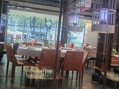 -阿瓦山寨·湘菜现炒·剁椒鱼头王(咸阳总店)
