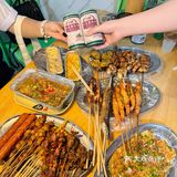 夜晚的东山怎么可以没有烧烤相伴呢!!!