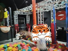 -嗨马乐动室内潮玩运动·团建·轰趴·桌游(南丰汇店)