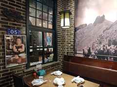 -东口码头·烧鸽子·鱼头泡饼·地方菜(金鹰悦城店)