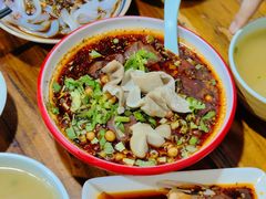 -朱大嘴肥肠血旺(福字街店)