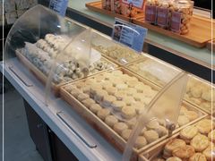 面包甜点陈列柜-清真全盛斋传统糕点(许士庙店)