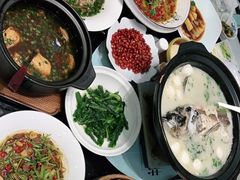 -香山湖家家宴(中山陵店)