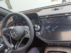 -上海星瀚奔驰4S店(红柳路店)