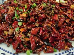 -黄桷树曹家私房菜(江与城店)