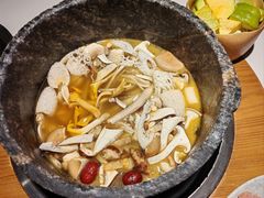 -芸山季·云南山珍菌火锅(南翔印象城MEGA店)