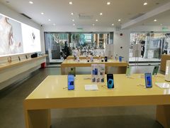 -华为授权体验店(万航渡路)