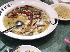 -江渔儿酸菜鱼·拔草餐厅(虎门君乐汇店)