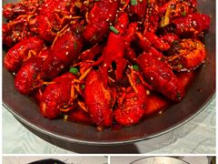 -巴厘龙虾·榜首油焖大虾(音乐学院·沿江酒馆店)