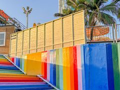 -巨鹏飞梦幻海岸