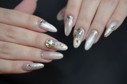 -AKIRA 安久日式美甲美睫