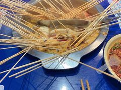 -马路边边串串香(苗栗路店)