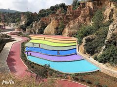 -彩色沙林风景区