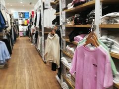 -优衣库(郑州丹尼斯大卫城店)