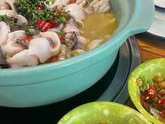 -重庆鸡公煲·青锅花椒鱼(牡丹江路店)