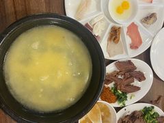 -维笙望湖·天膳源蒙自过桥米线