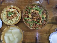 -一品红烧鸭特色川菜(三岔湖店)