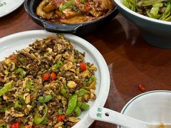 -湖南人家湘菜馆(镇江路店)