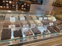 -VENCHI 闻绮(北京国贸商城店)