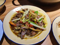 泡菜炒鸡杂-李子坝梁山鸡(李子坝大鸡哥店)