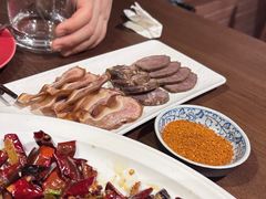 -肆海小川菜酒馆Wine Bistro (青年路店)