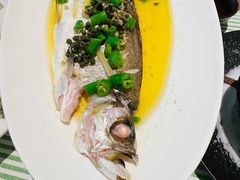 青花椒蒸白水鱼-桂满陇·手作小笼包&江南叫花鸡(中山公园店)