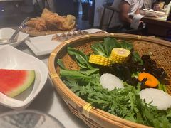 -尚尚仙·酸汤猪手·猪肚鸡火锅(华联万柳购物中心店)